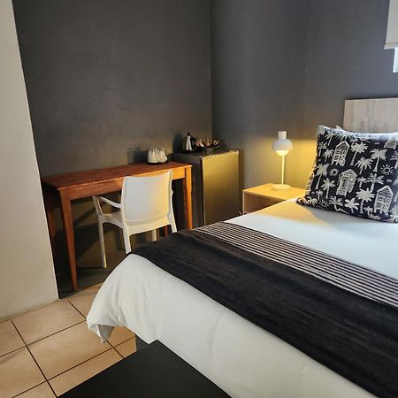 The Lantern Guesthouse Bloemfontein Kültér fotó