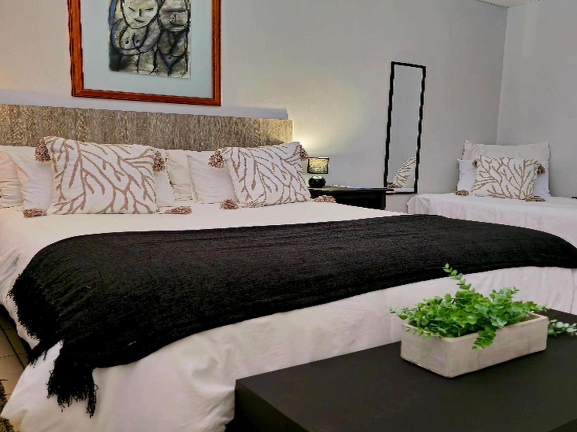 The Lantern Guesthouse Bloemfontein Kültér fotó